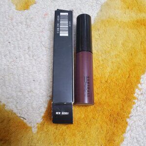 MAC Lipglass in New Berry